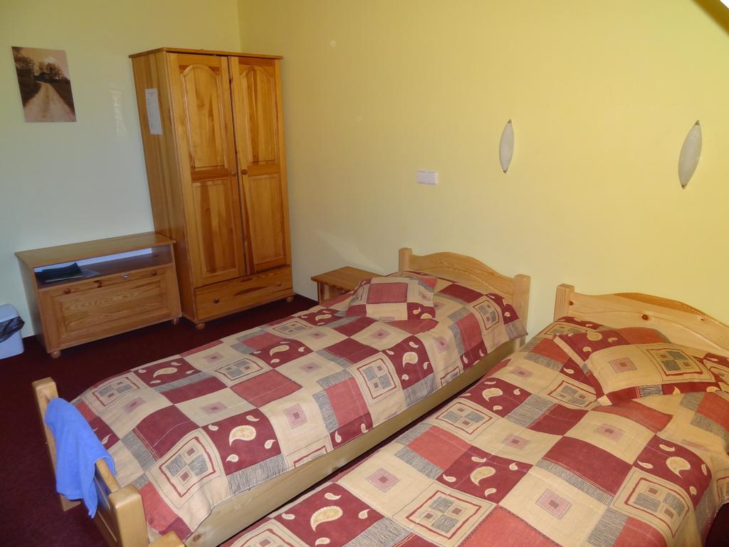 Privat Podlesom Apartment Kezmarok Bilik gambar