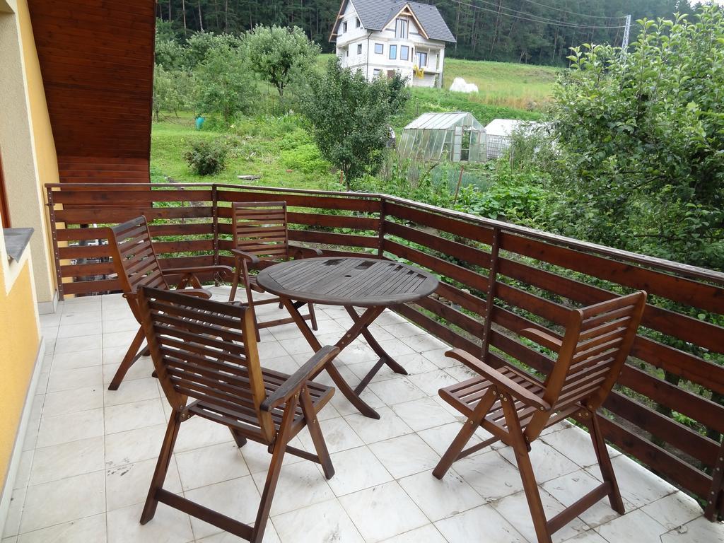 Privat Podlesom Apartment Kezmarok Bilik gambar